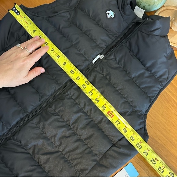 Descente Sarah Featherless 700 Fill DWR Insulated Vest Womens 10 NWT - Picture 8 of 10